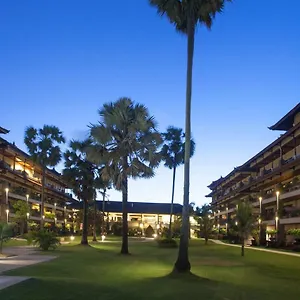 peninsula-beach-resort.hotelsseminyak.net/